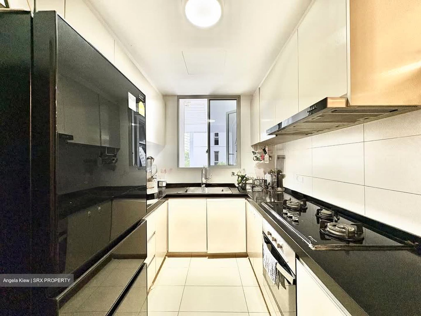 Prive (D19), Condominium #561633701